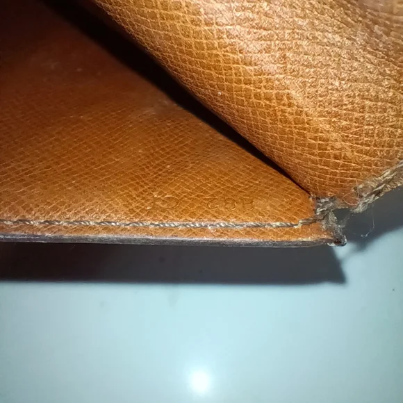 Authentic Louis Vuitton Monogram Checkbook Wallet - Picture 14 of 17